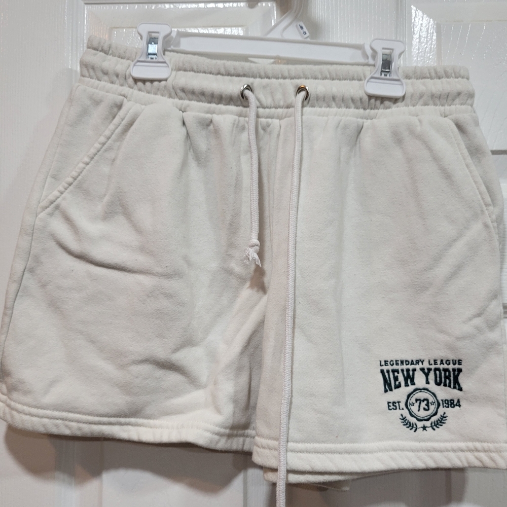 Lazy Sunday Women's Cream Athletic Fleece Shorts with New York Graphic, Size M